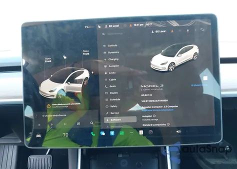 2018 Tesla Model 3 Long Range/Mid Range из США, поврежденный, VIN 5YJ3E1EA3JF048858